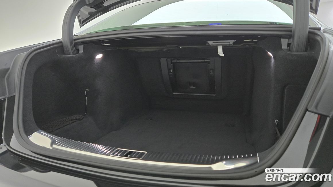 Mercedes-Benz S-Class 2026