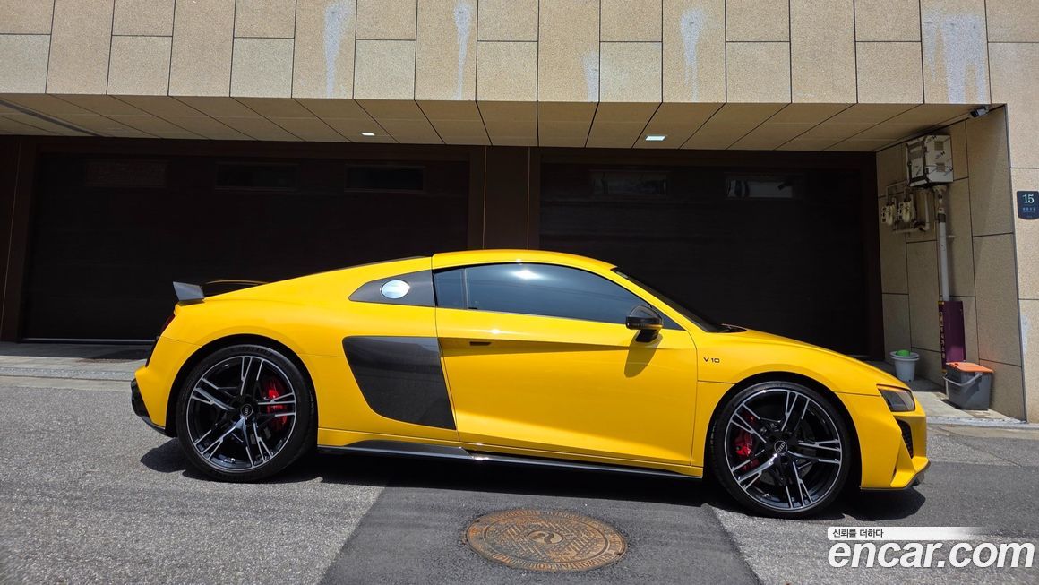 Audi R8 2021