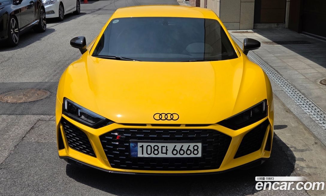 Audi R8 2021