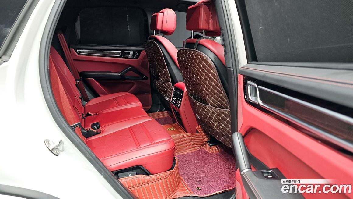 Porsche Cayenne 2023