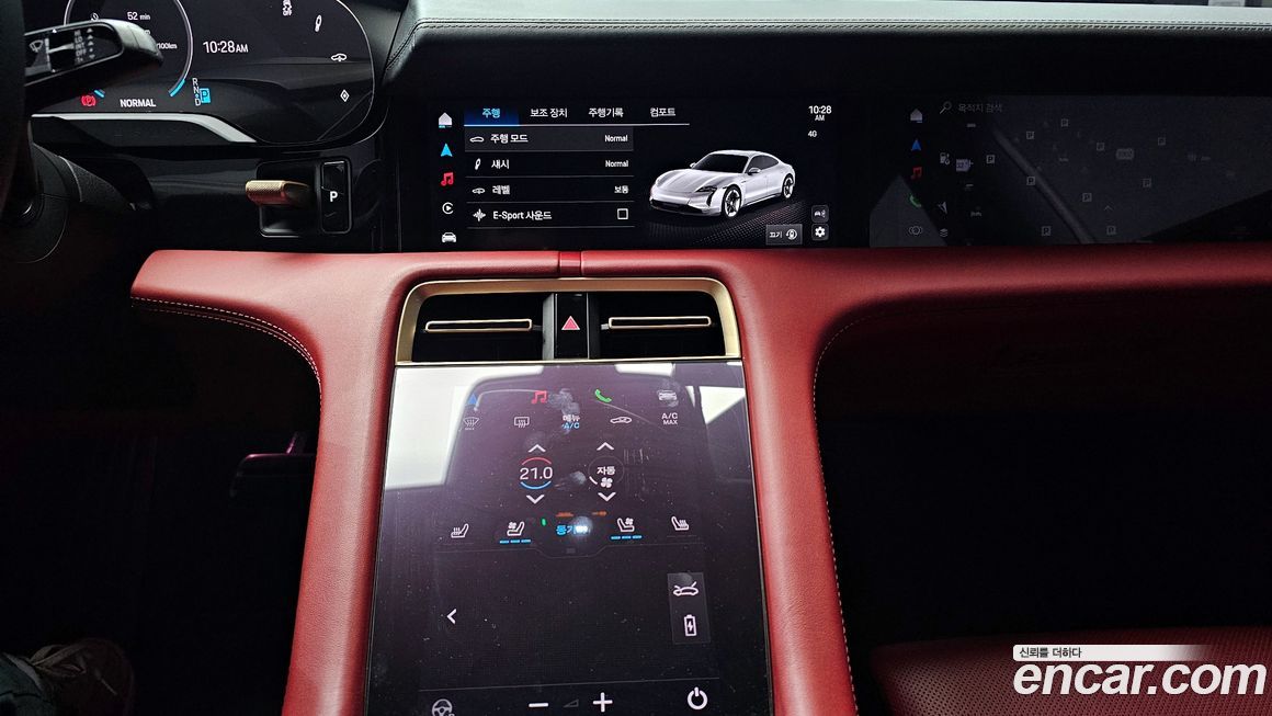 Porsche Taycan 2025