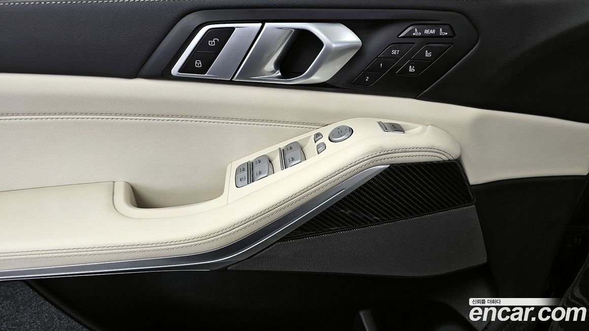 BMW X7 2025