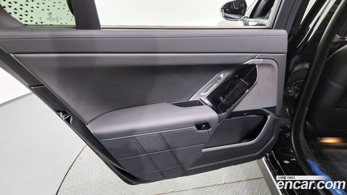 BMW 7-Series 2024