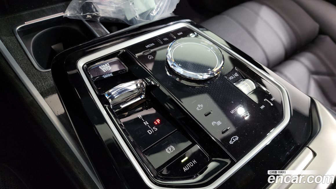 BMW 7-Series 2024