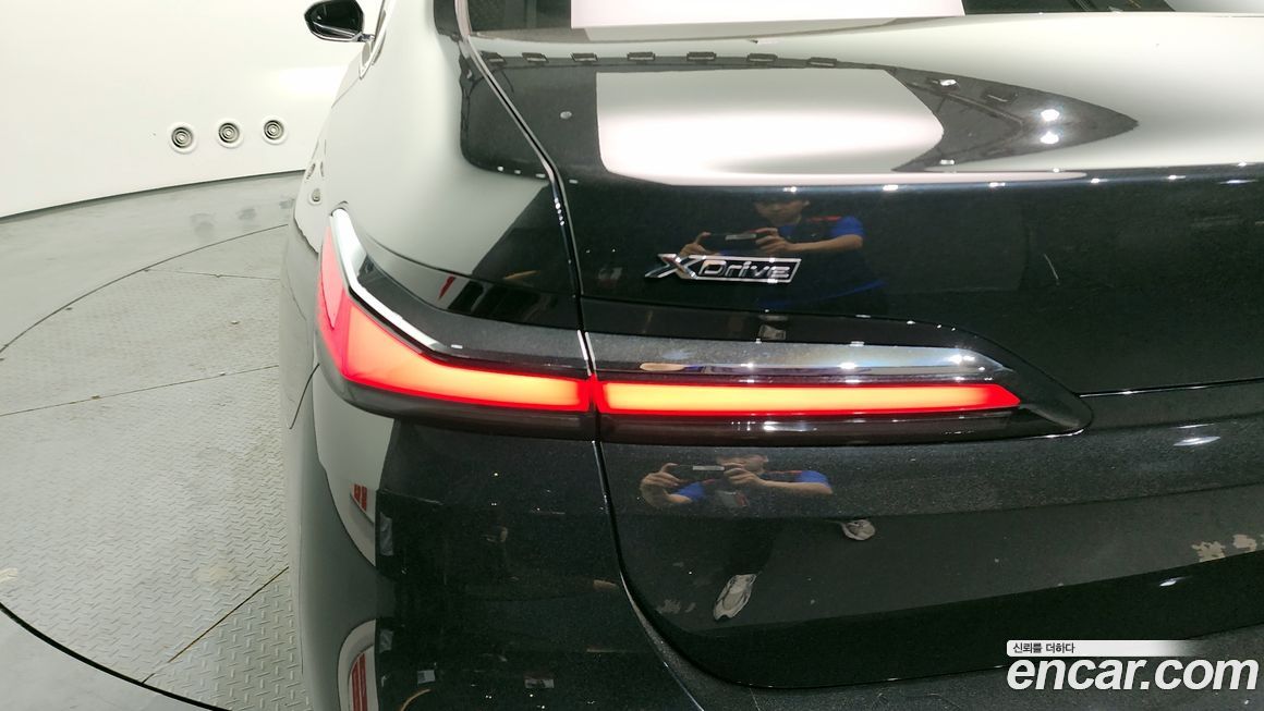 BMW 7-Series 2024
