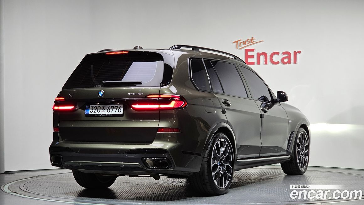 BMW X7 2025