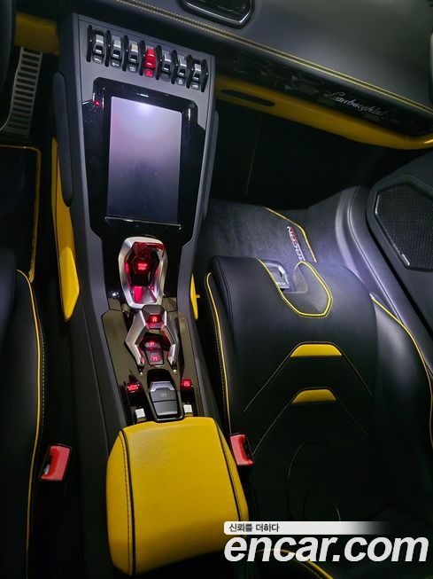 Lamborghini Huracan 2021