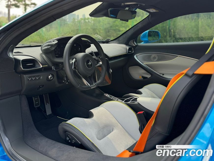 Mclaren Artura 2024