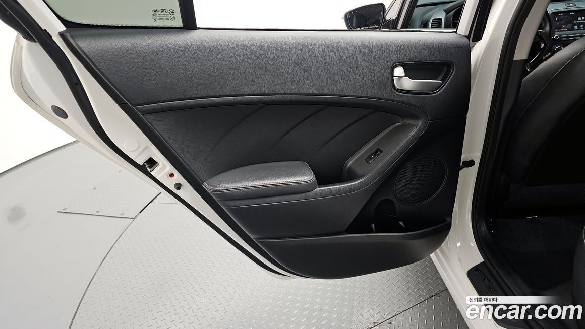 Kia K3 2017