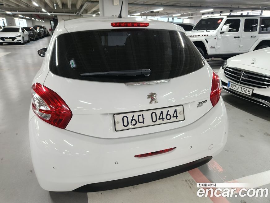 Peugeot 208 2016