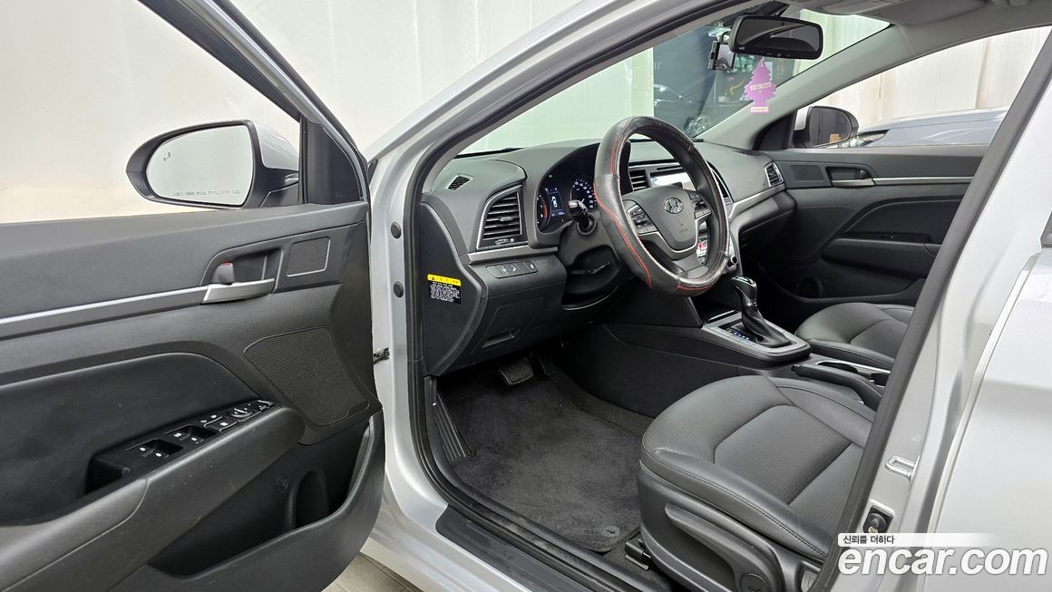 Hyundai AVANTE 2018