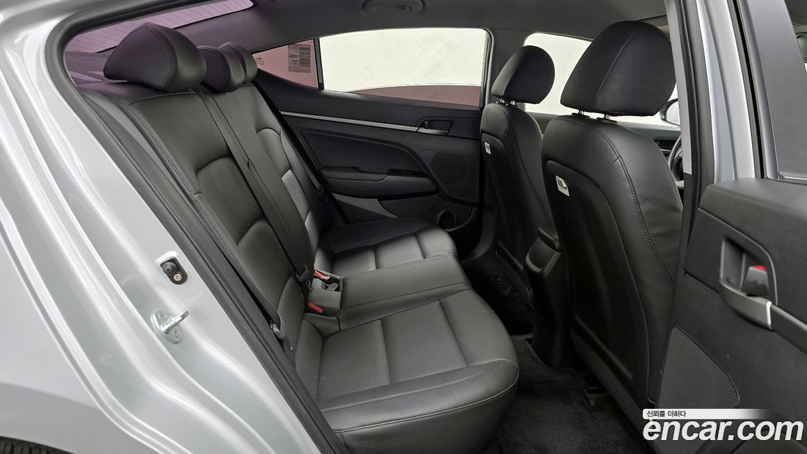 Hyundai AVANTE 2018