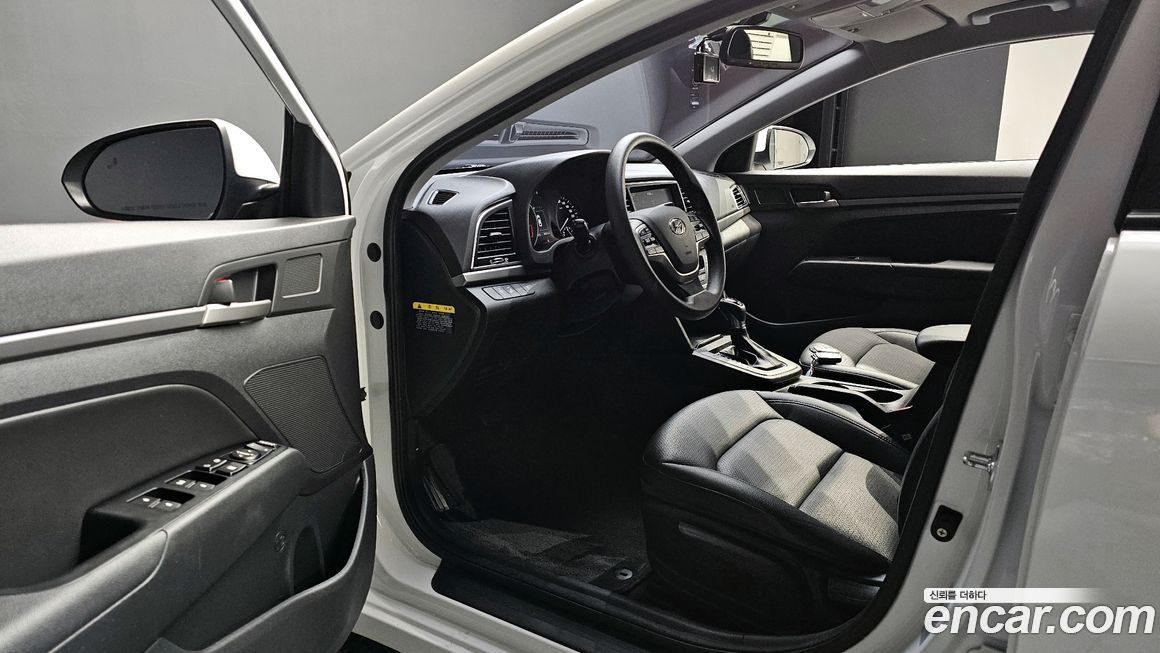 Hyundai AVANTE 2018