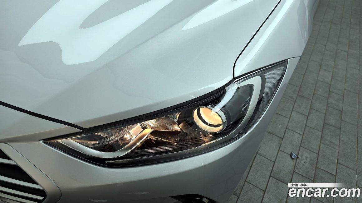 Hyundai AVANTE 2018