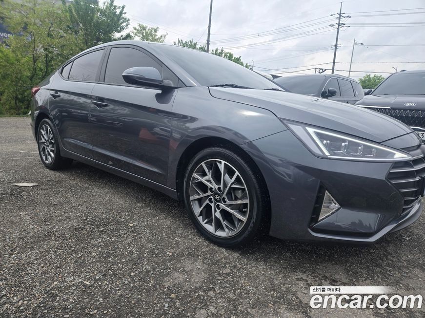 Hyundai AVANTE 2020