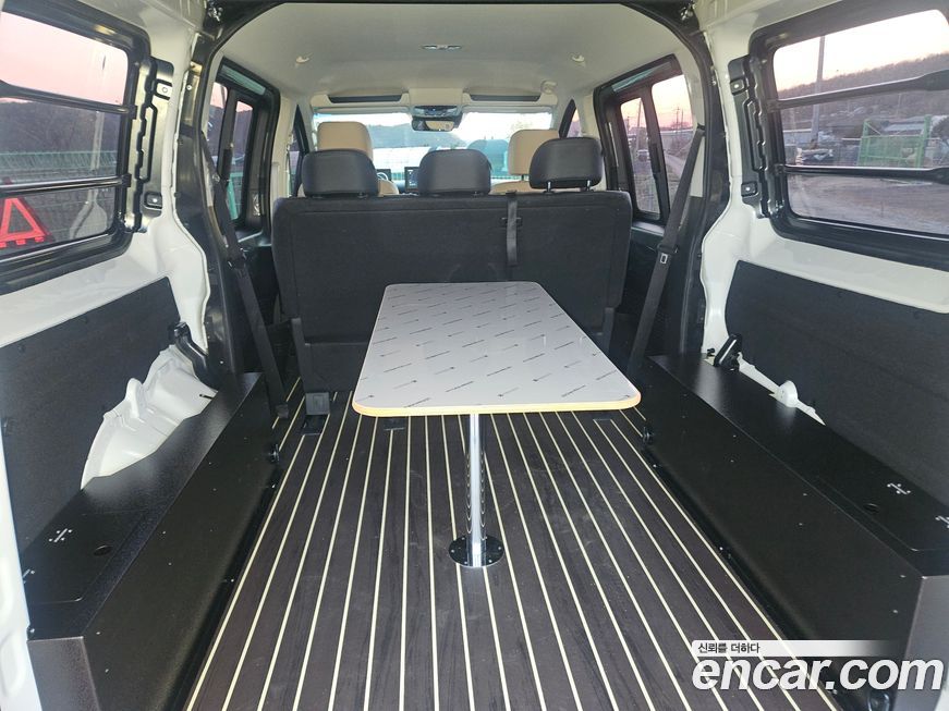 Hyundai Staria 2026