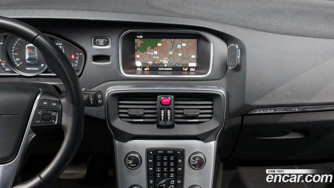 Volvo V40 2019