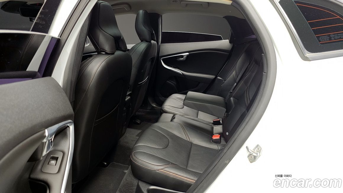 Volvo V40 2019