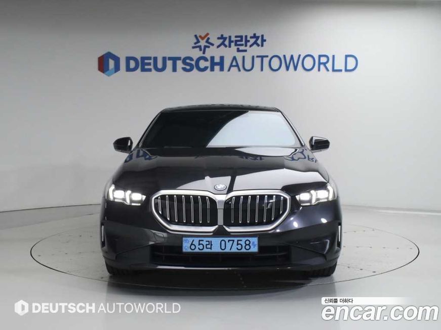 BMW i5 2024