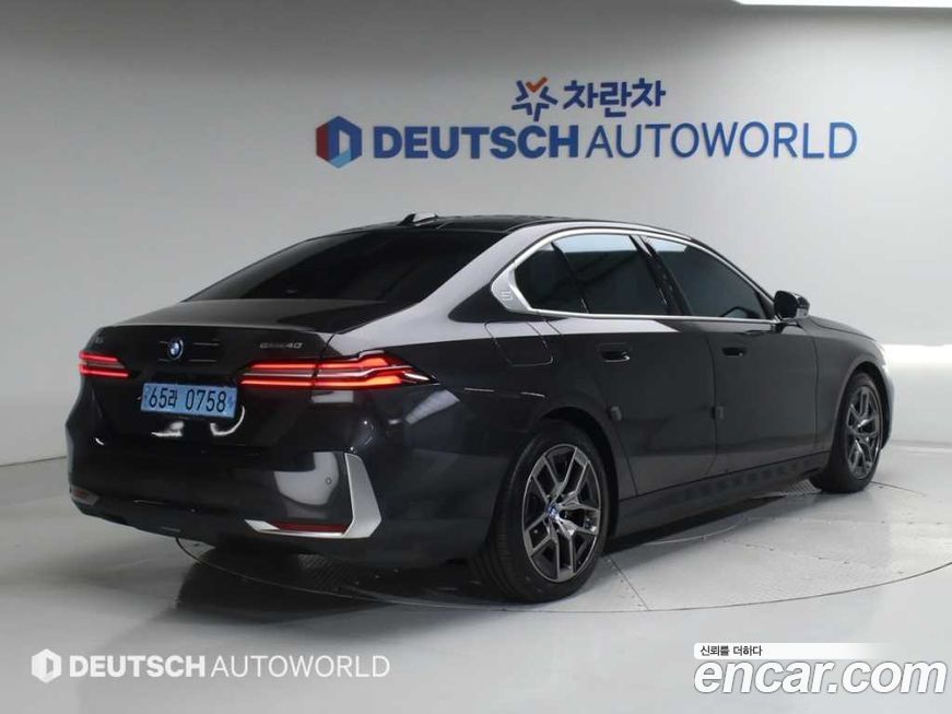 BMW i5 2024