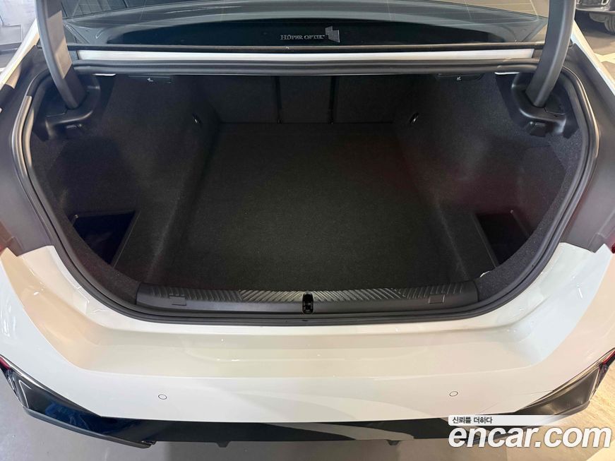 BMW 5-Series 2024