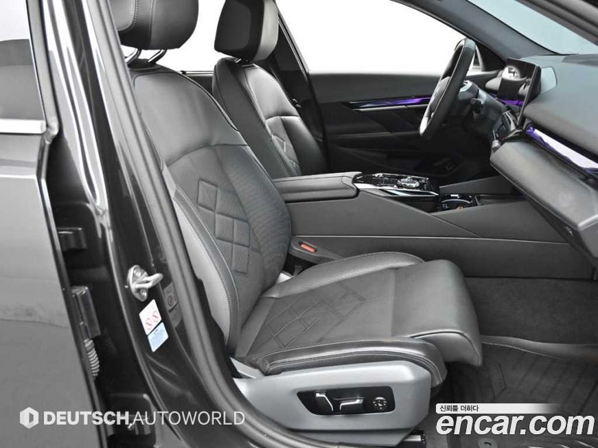 BMW i5 2024