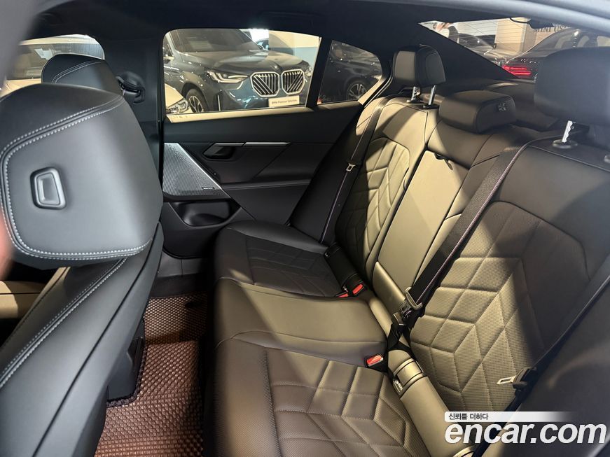 BMW 5-Series 2024