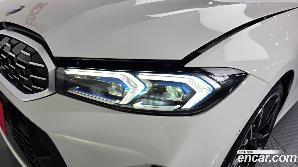 BMW 3-Series 2023
