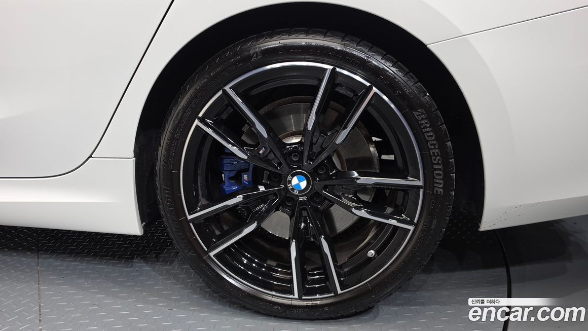 BMW 3-Series 2023