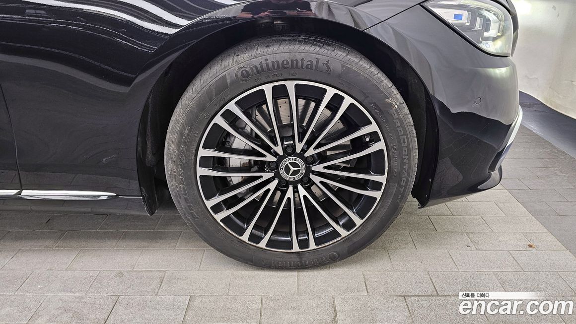 Mercedes-Benz S-Class 2023
