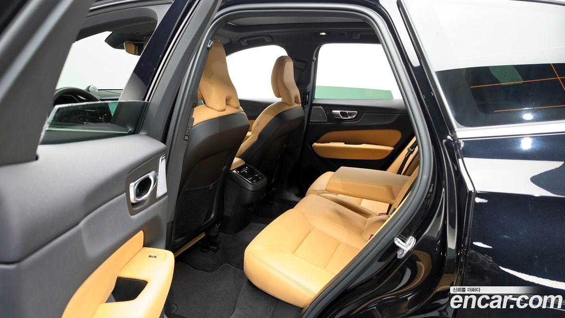 Volvo XC60 2024