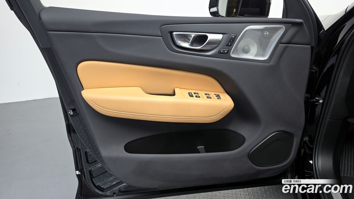 Volvo XC60 2024