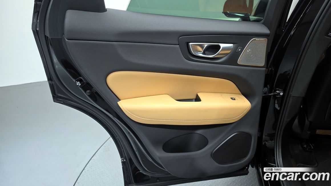 Volvo XC60 2024