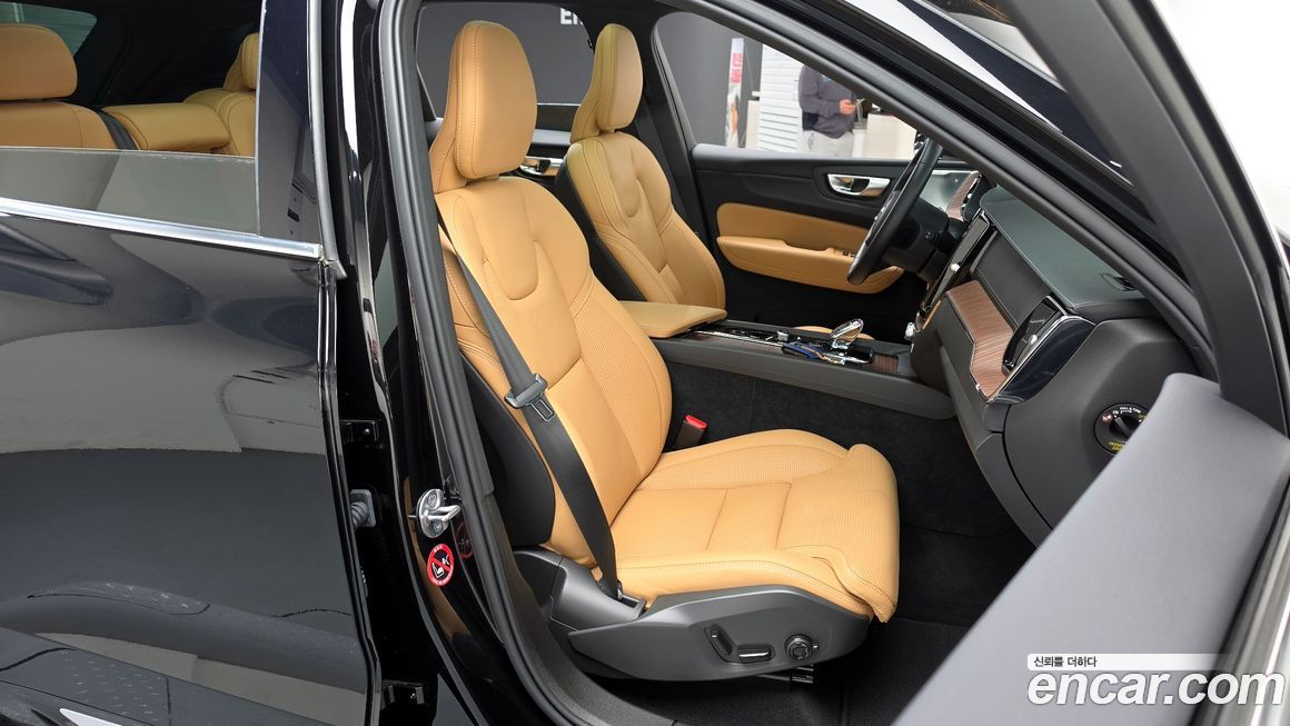 Volvo XC60 2024