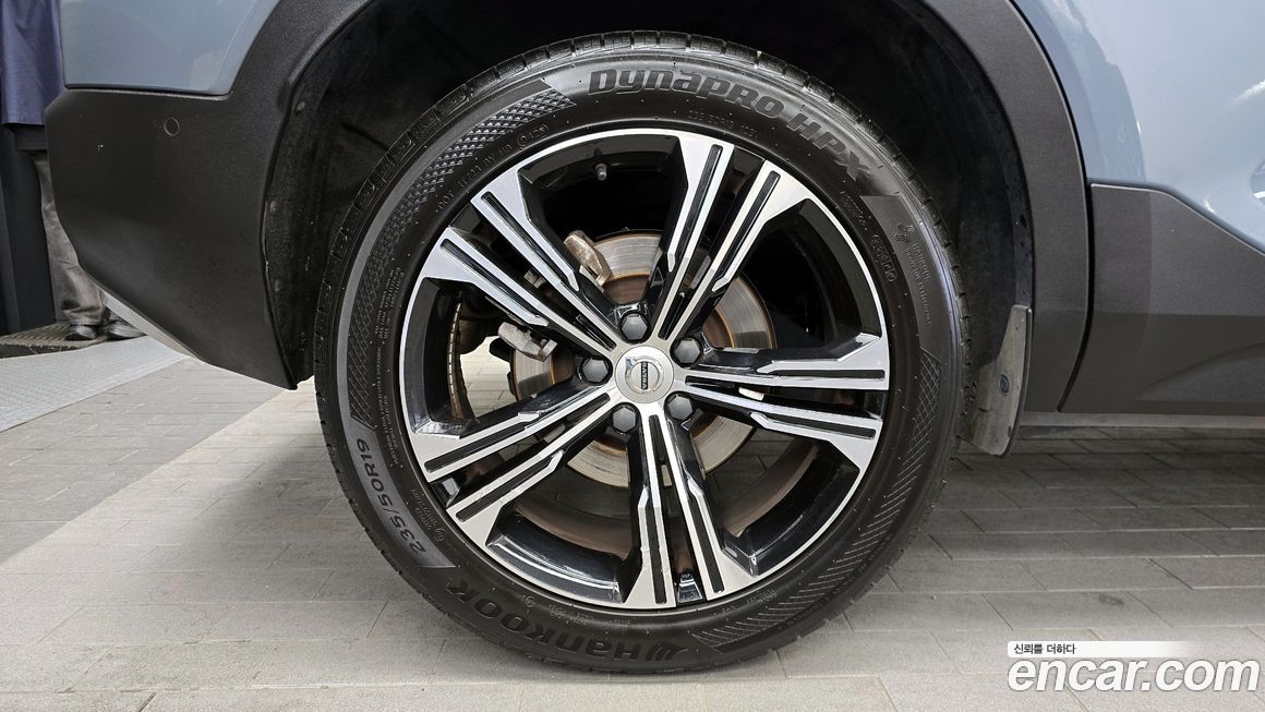 Volvo XC40 2021
