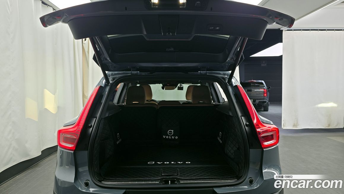 Volvo XC40 2021