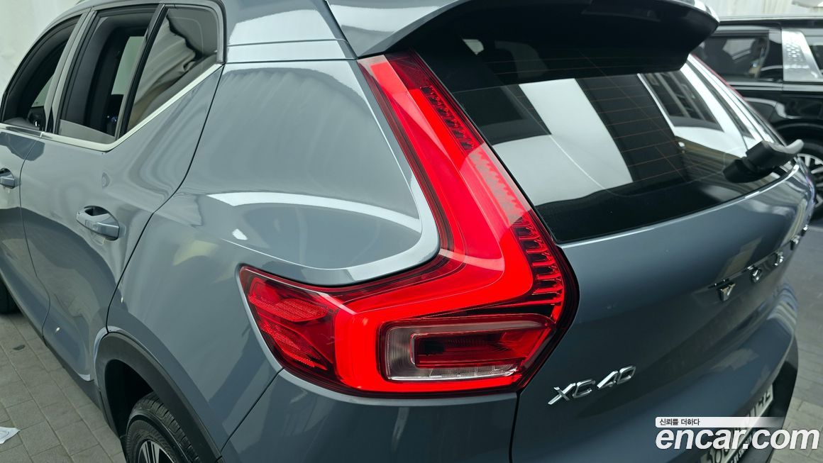 Volvo XC40 2021