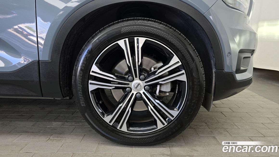 Volvo XC40 2021