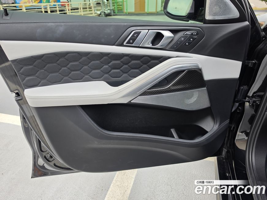 BMW X6M 2023