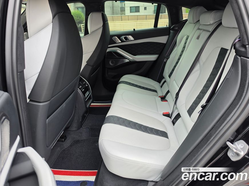 BMW X6M 2023