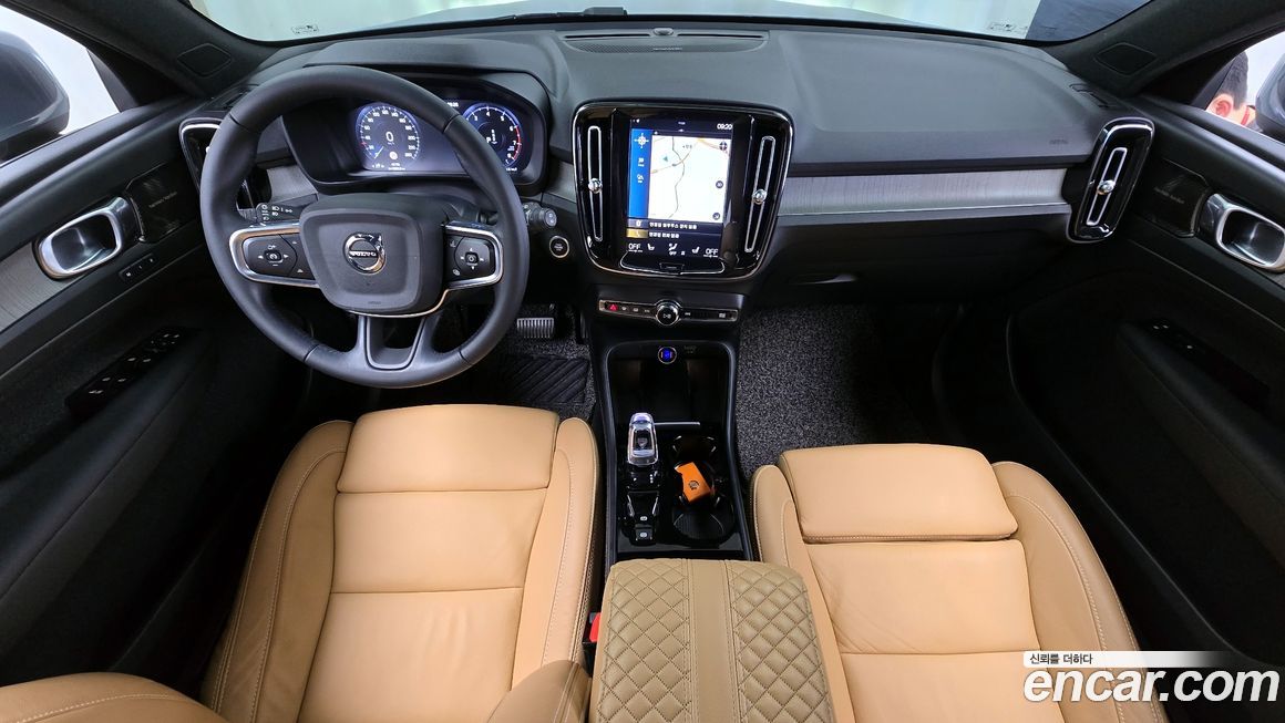 Volvo XC40 2021