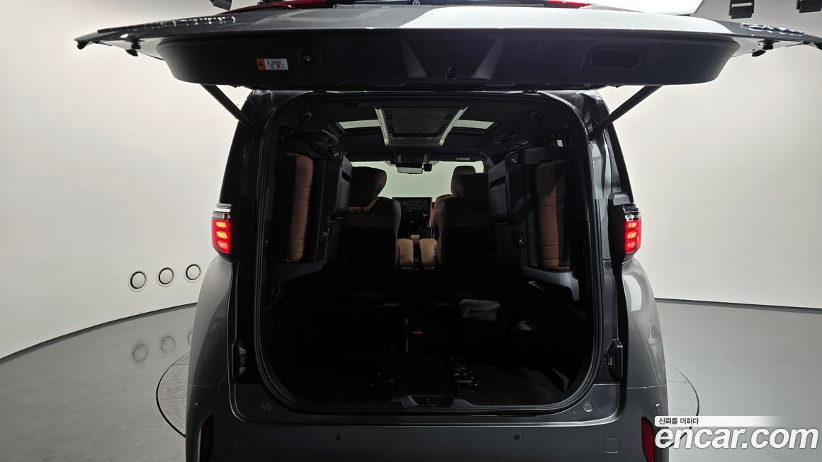 Toyota Alphard 2024