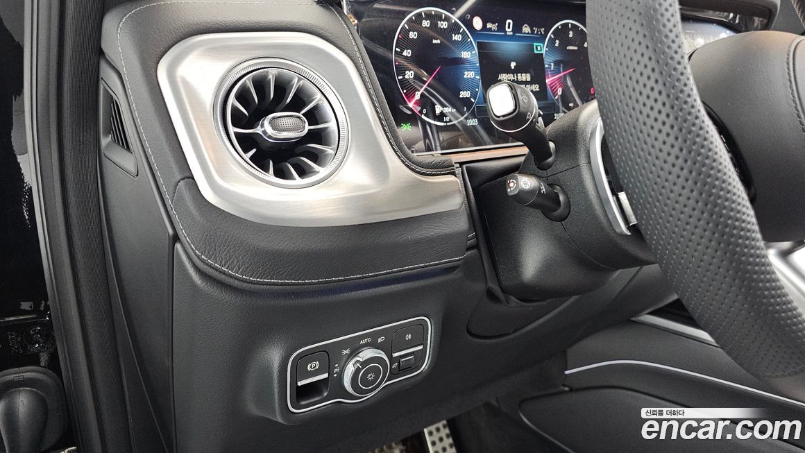Mercedes-Benz G-Class 2026