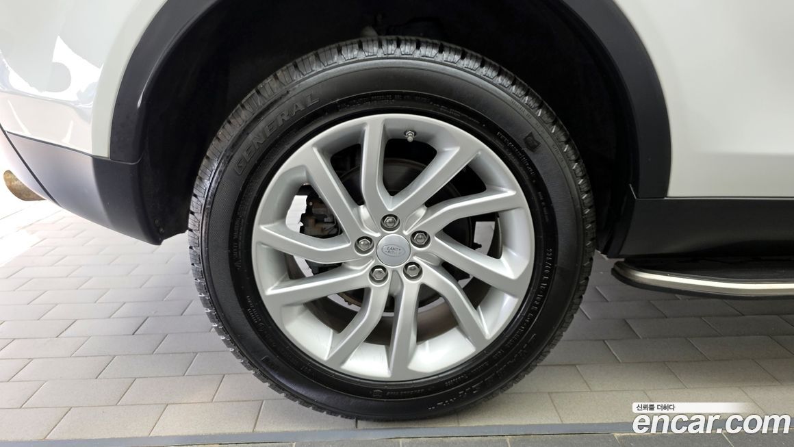 Land Rover Discovery Sport 2017