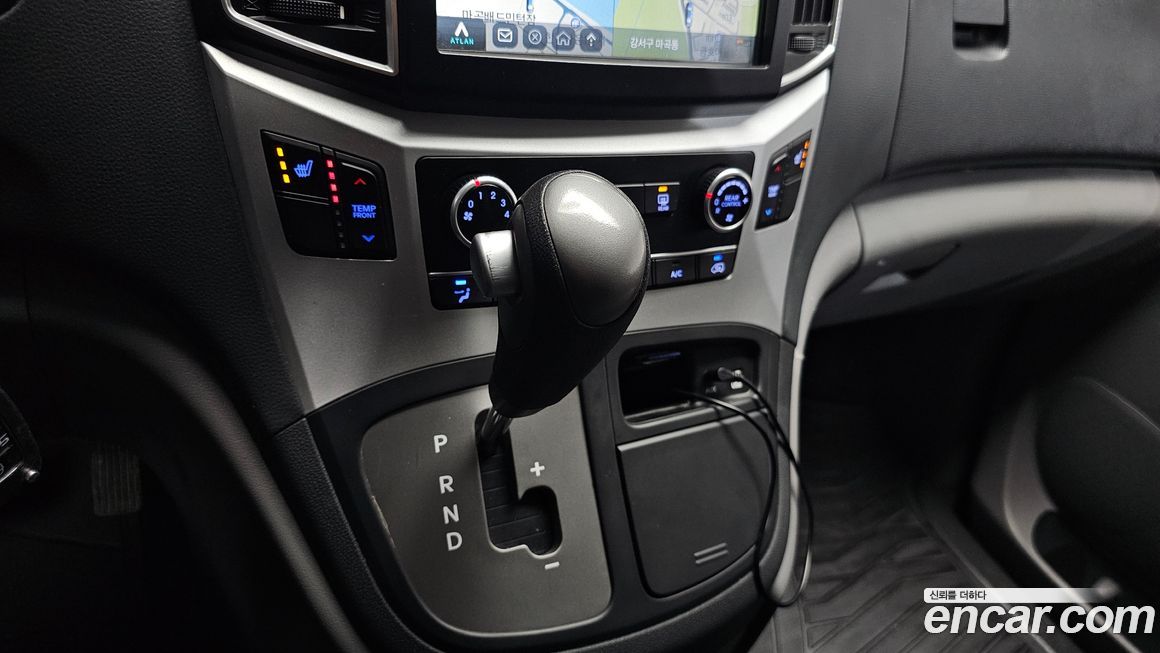 Hyundai Starex 2018