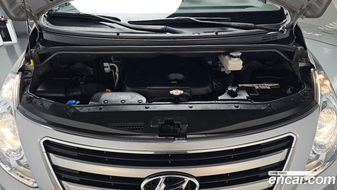 Hyundai Starex 2018