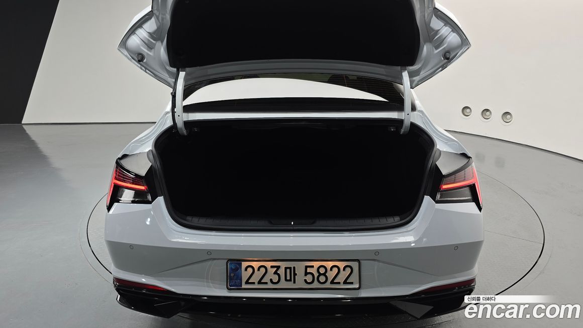 Hyundai AVANTE 2021
