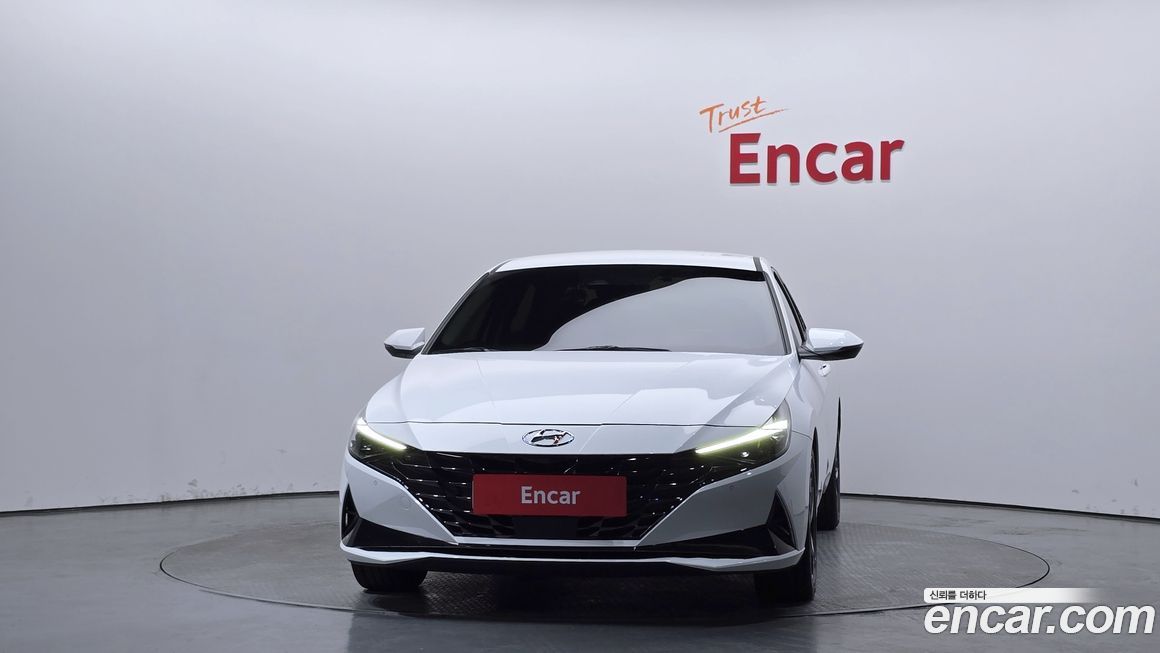 Hyundai AVANTE 2021