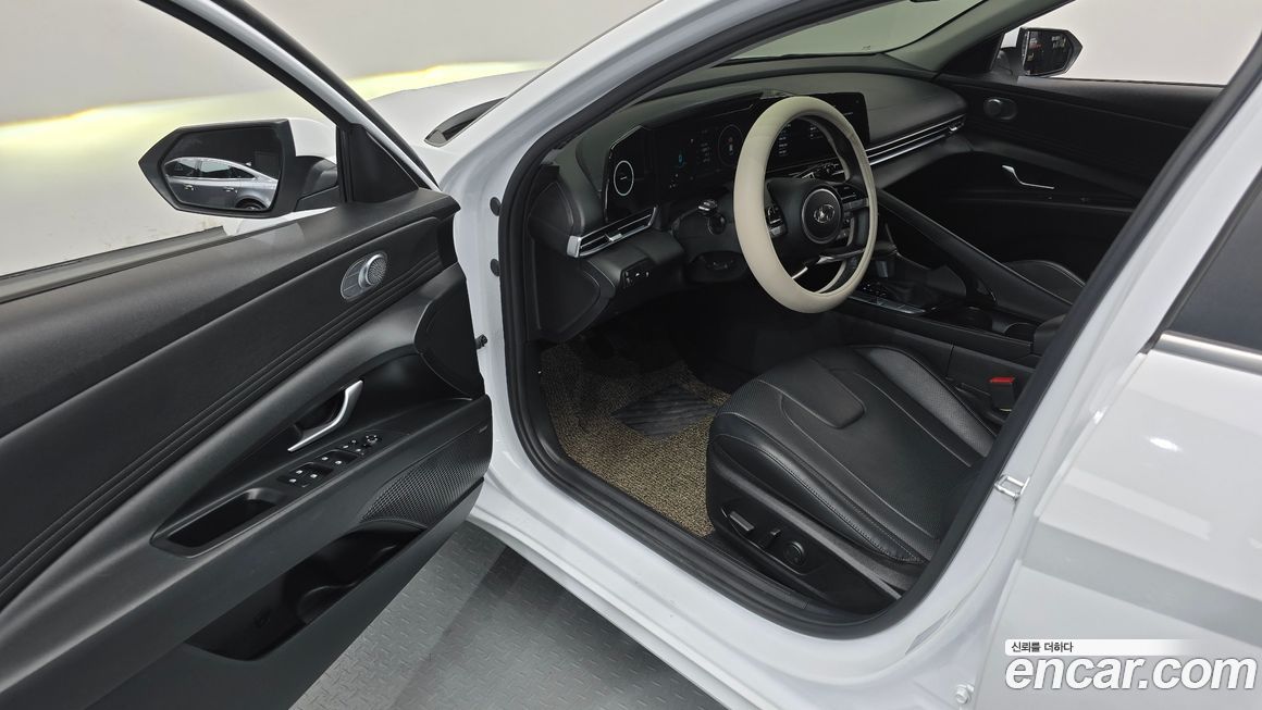 Hyundai AVANTE 2021