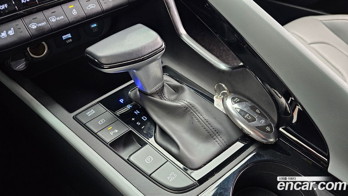 Hyundai AVANTE 2024